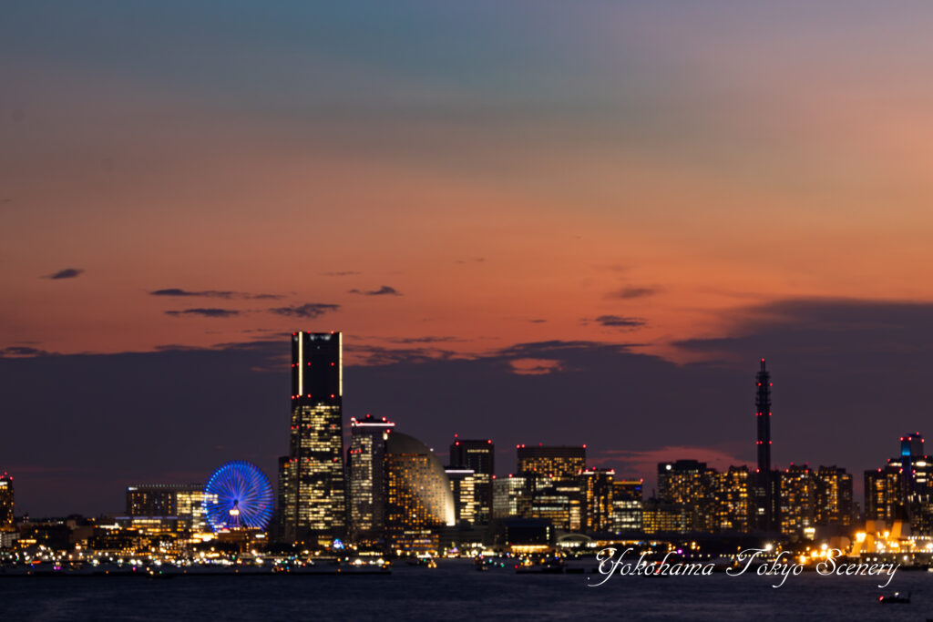 大黒大橋から望む夕暮れの横浜みなとみらい